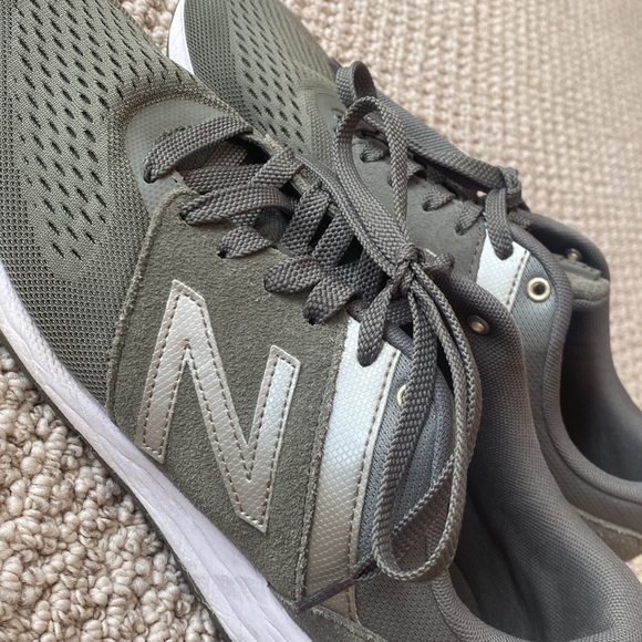 New Balance Shoes (10) - Picture 5 of 7